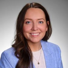 Erin Larsen, PA-C headshot