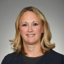 Erin E Dugan, CRN headshot