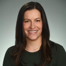 Lindsey J Buynovsky, CRNP headshot