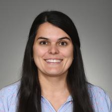 Nicole DellaCroce, CRNP headshot