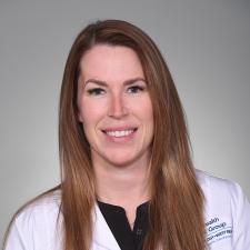 Traci C Macchiaverna, CRNP headshot