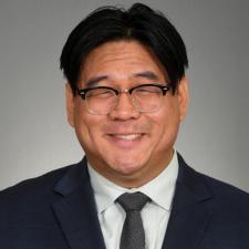 Patrick Qi, DO headshot