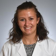 Alyssa Salera headshot