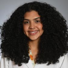  Angelica Torres Perez headshot